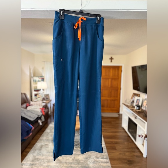 Figs Scrub Set - Picture 5 of 11